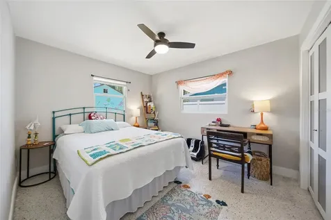5548 Cedar Street NE St Petersburg FL 33703