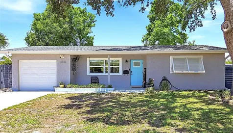 5548 Cedar Street NE St Petersburg FL 33703