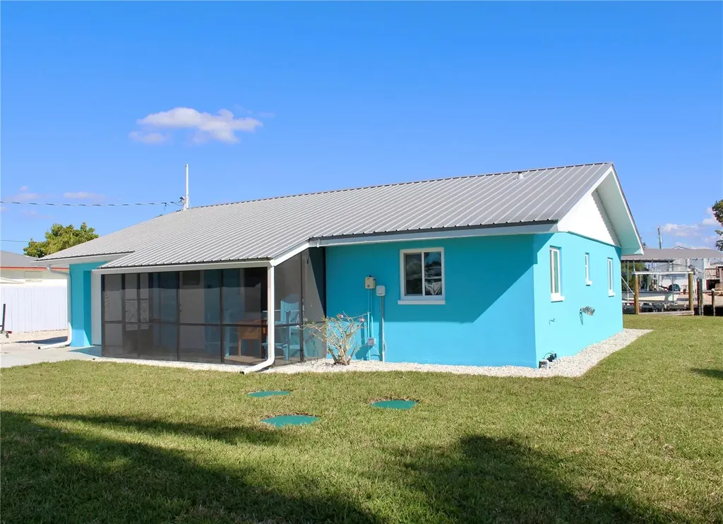 2744 Sanderling Court St James City FL 33956