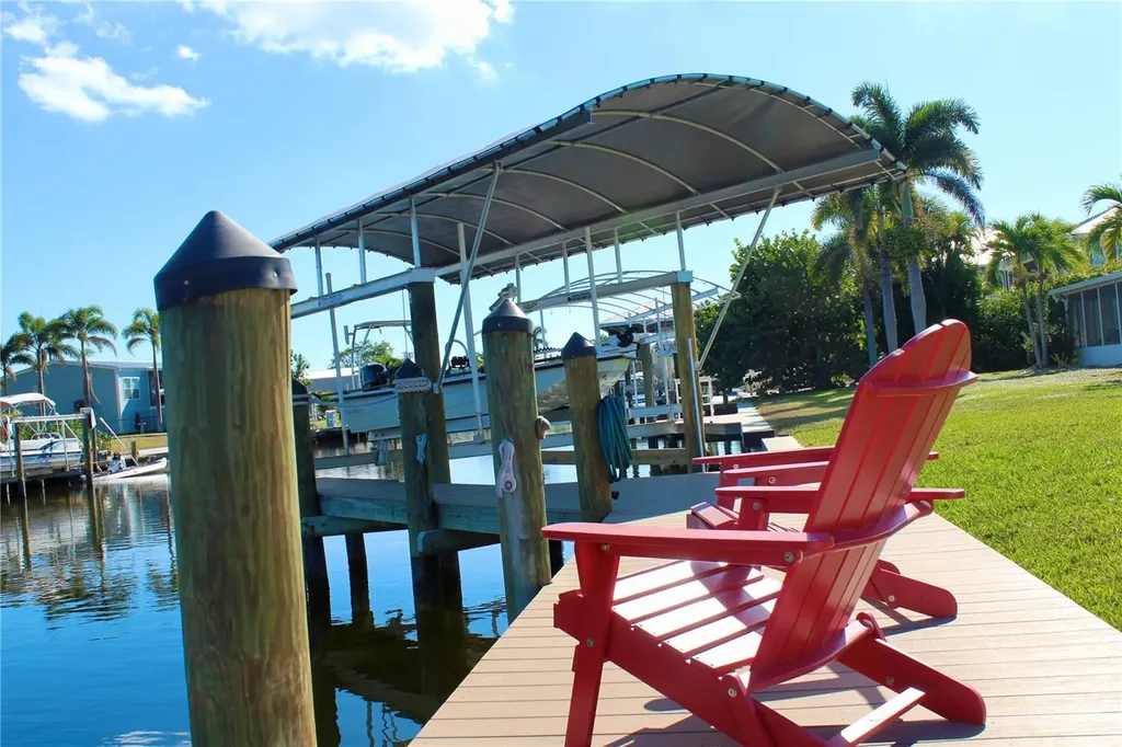 2744 Sanderling Court St James City FL 33956