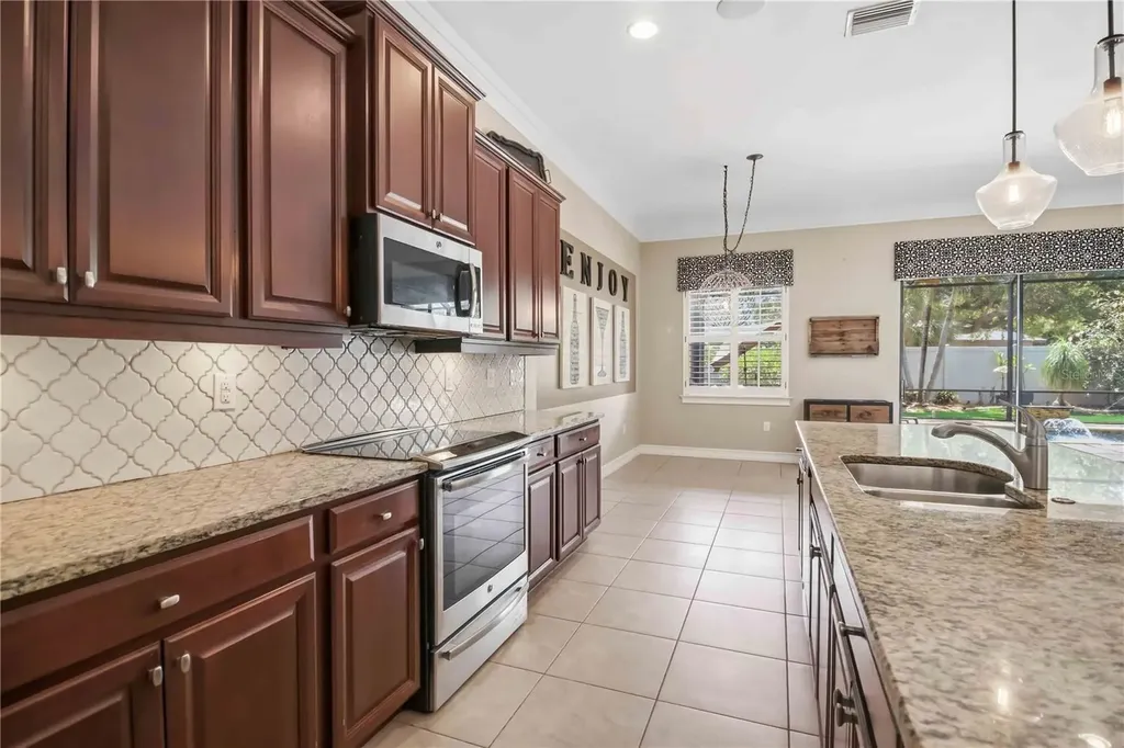 1090 Bradberry Drive Nokomis FL 34275