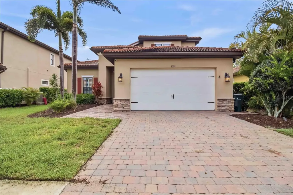 1090 Bradberry Drive Nokomis FL 34275