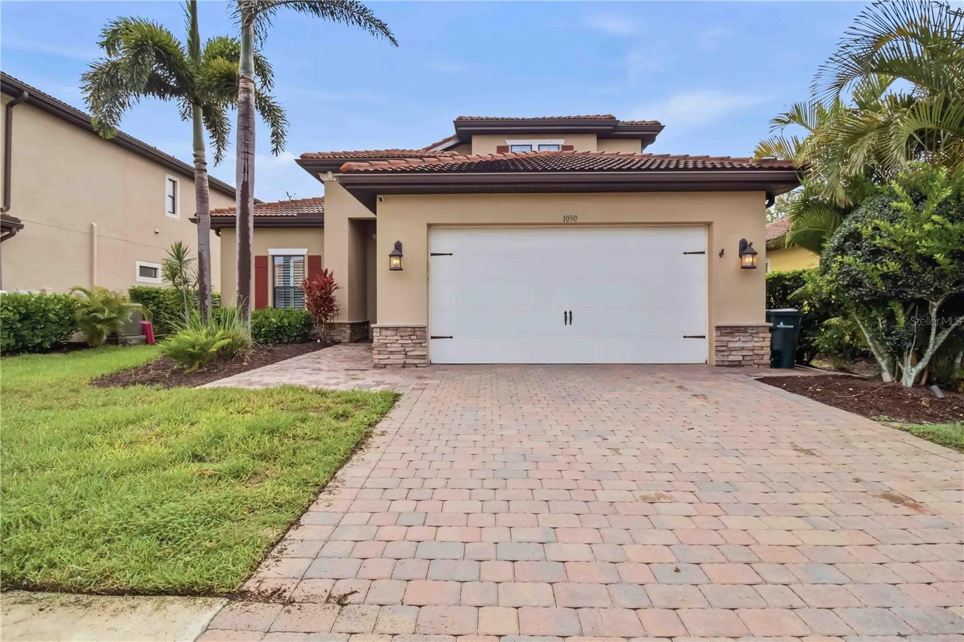 1090 Bradberry Drive Nokomis FL 34275