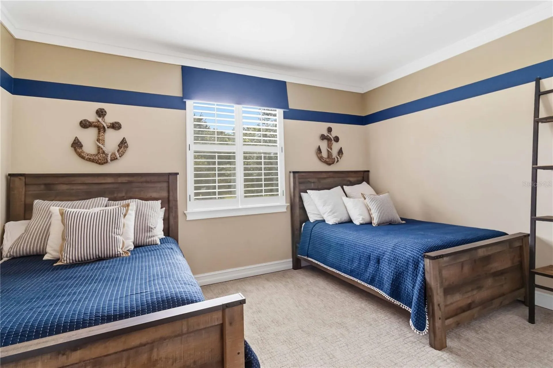 1090 Bradberry Drive Nokomis FL 34275