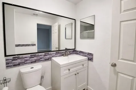 208 Center Street Auburndale FL 33823