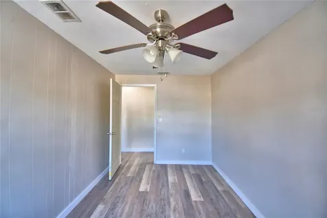 208 Center Street Auburndale FL 33823