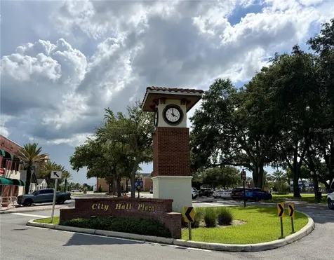208 Center Street Auburndale FL 33823