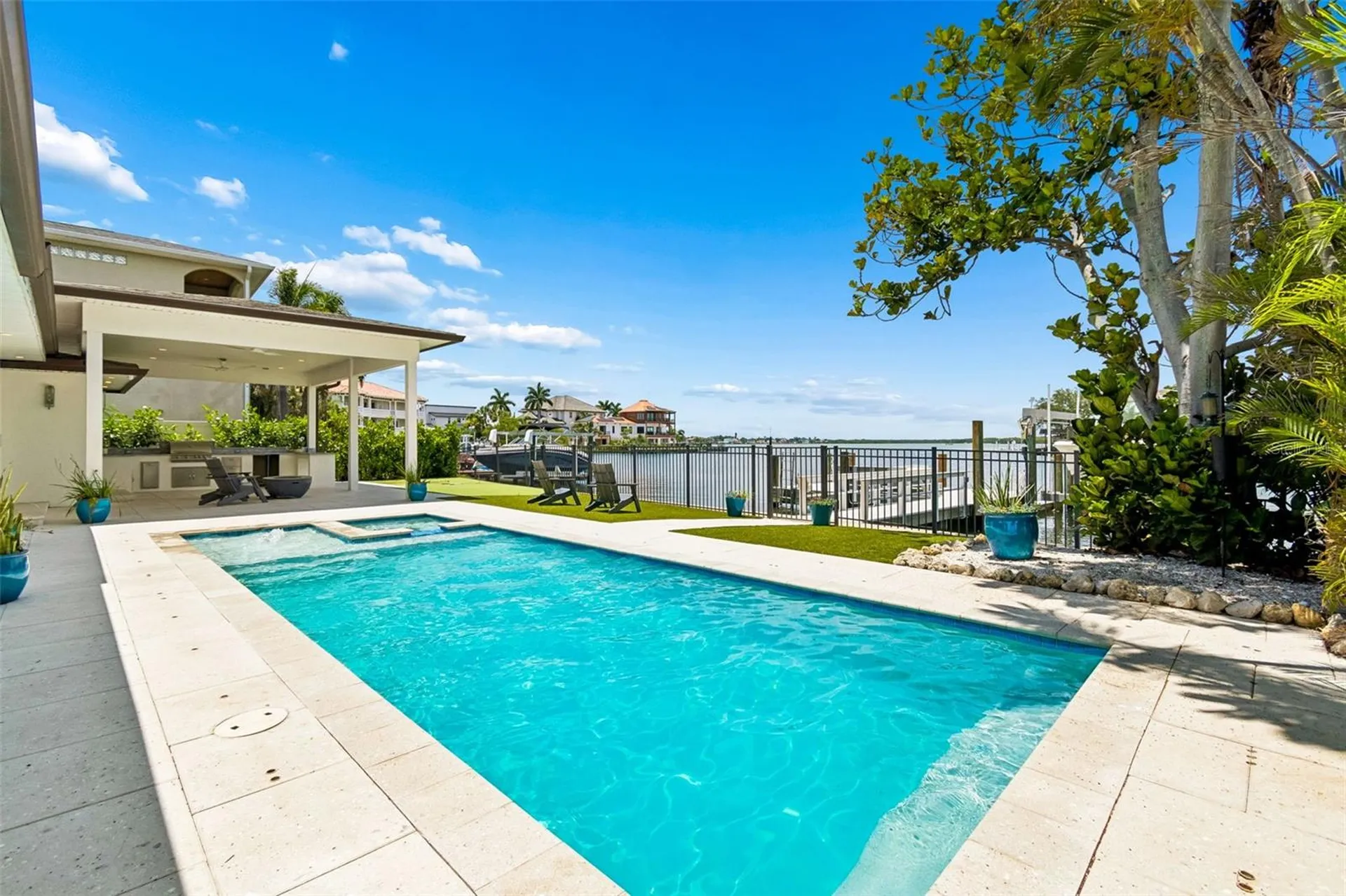 1907 Arrowhead Drive NE St Petersburg FL 33703