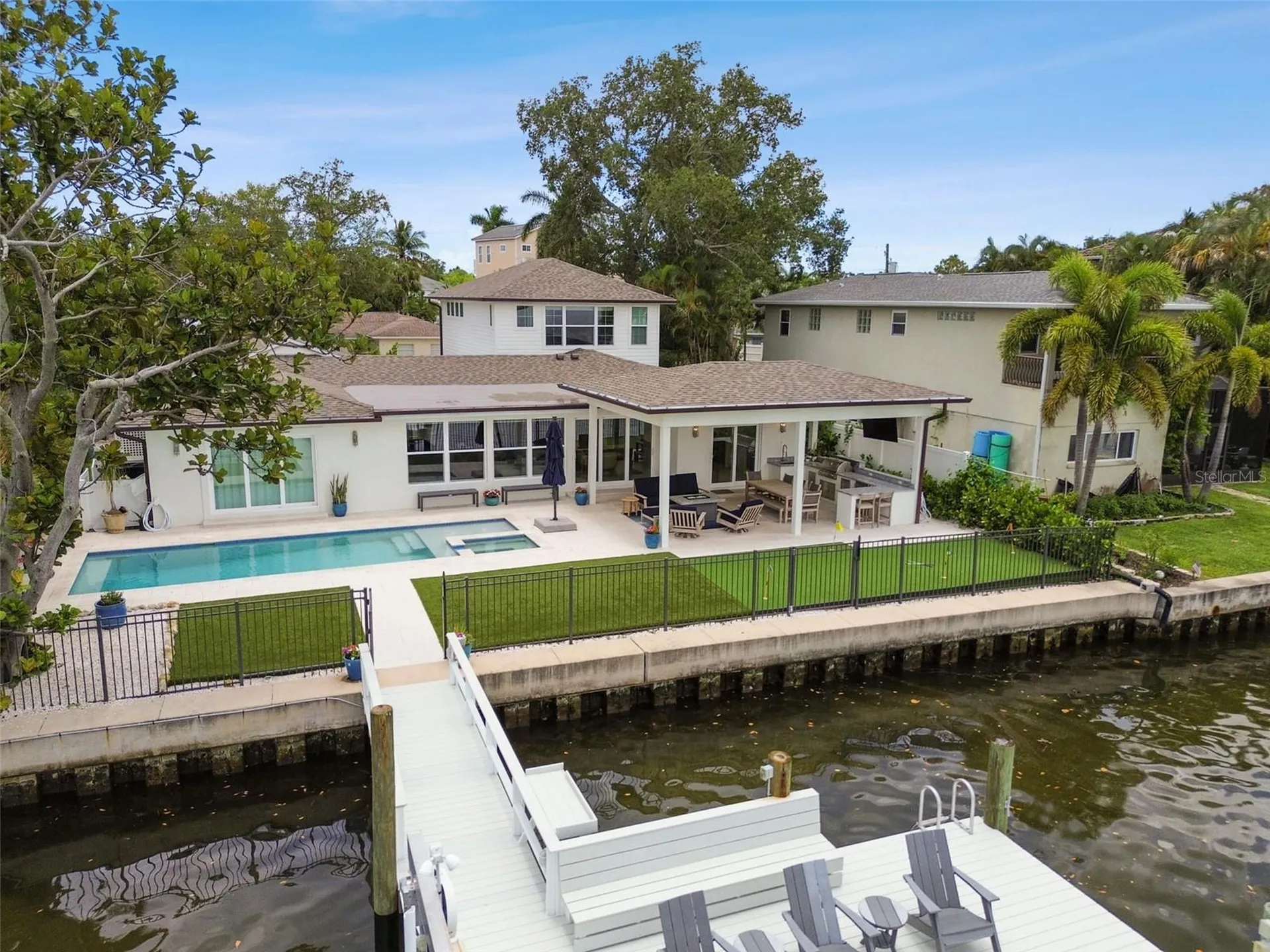 1907 Arrowhead Drive NE St Petersburg FL 33703