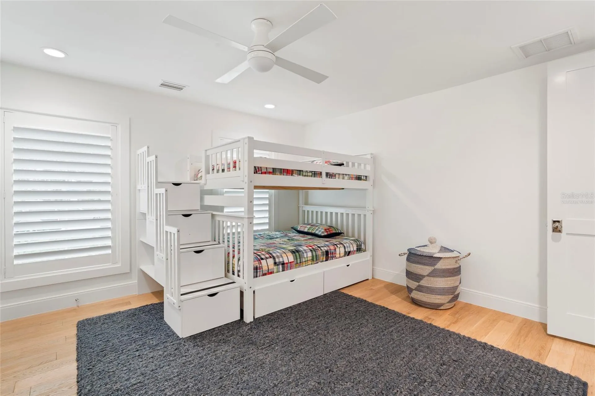 1907 Arrowhead Drive NE St Petersburg FL 33703