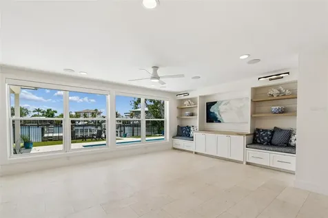 1907 Arrowhead Drive NE St Petersburg FL 33703
