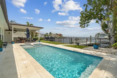 1907 Arrowhead Drive NE St Petersburg FL 33703