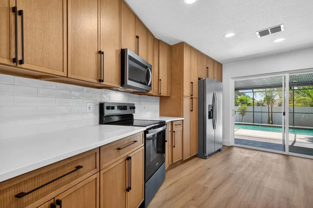 1043 Ridge View Lane Palm Harbor FL 34683