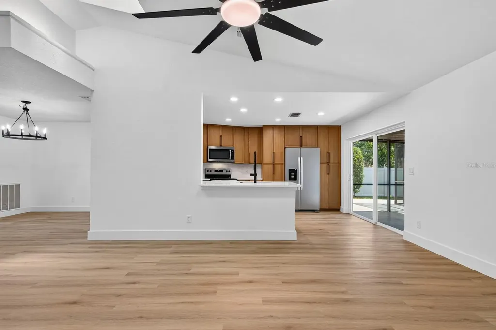1043 Ridge View Lane Palm Harbor FL 34683