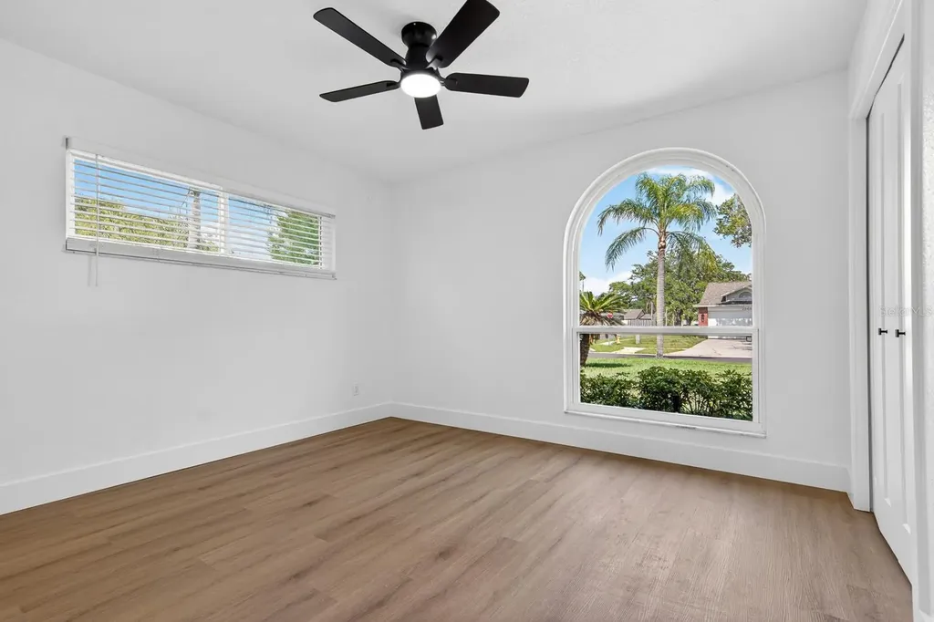 1043 Ridge View Lane Palm Harbor FL 34683