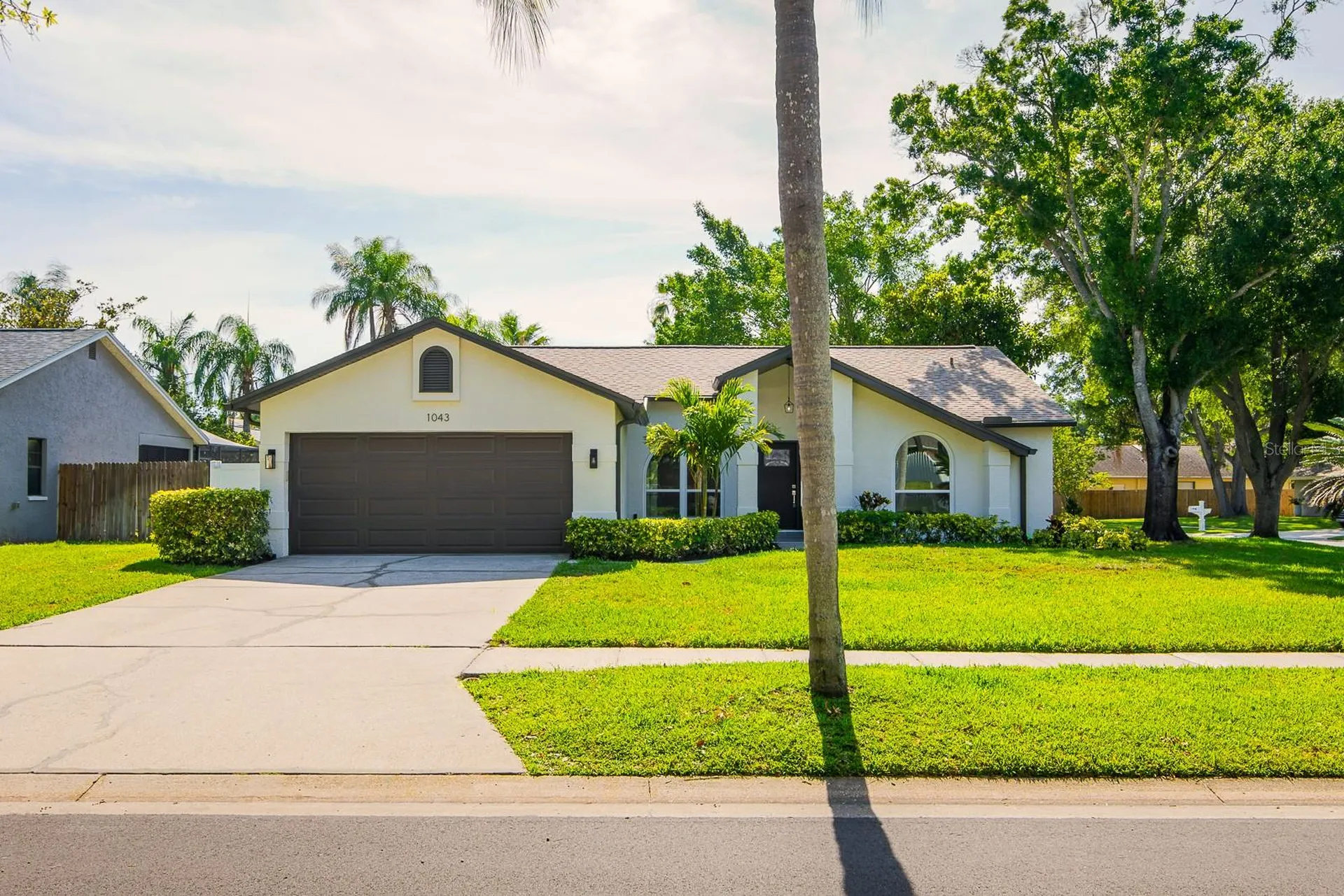 1043 Ridge View Lane Palm Harbor FL 34683