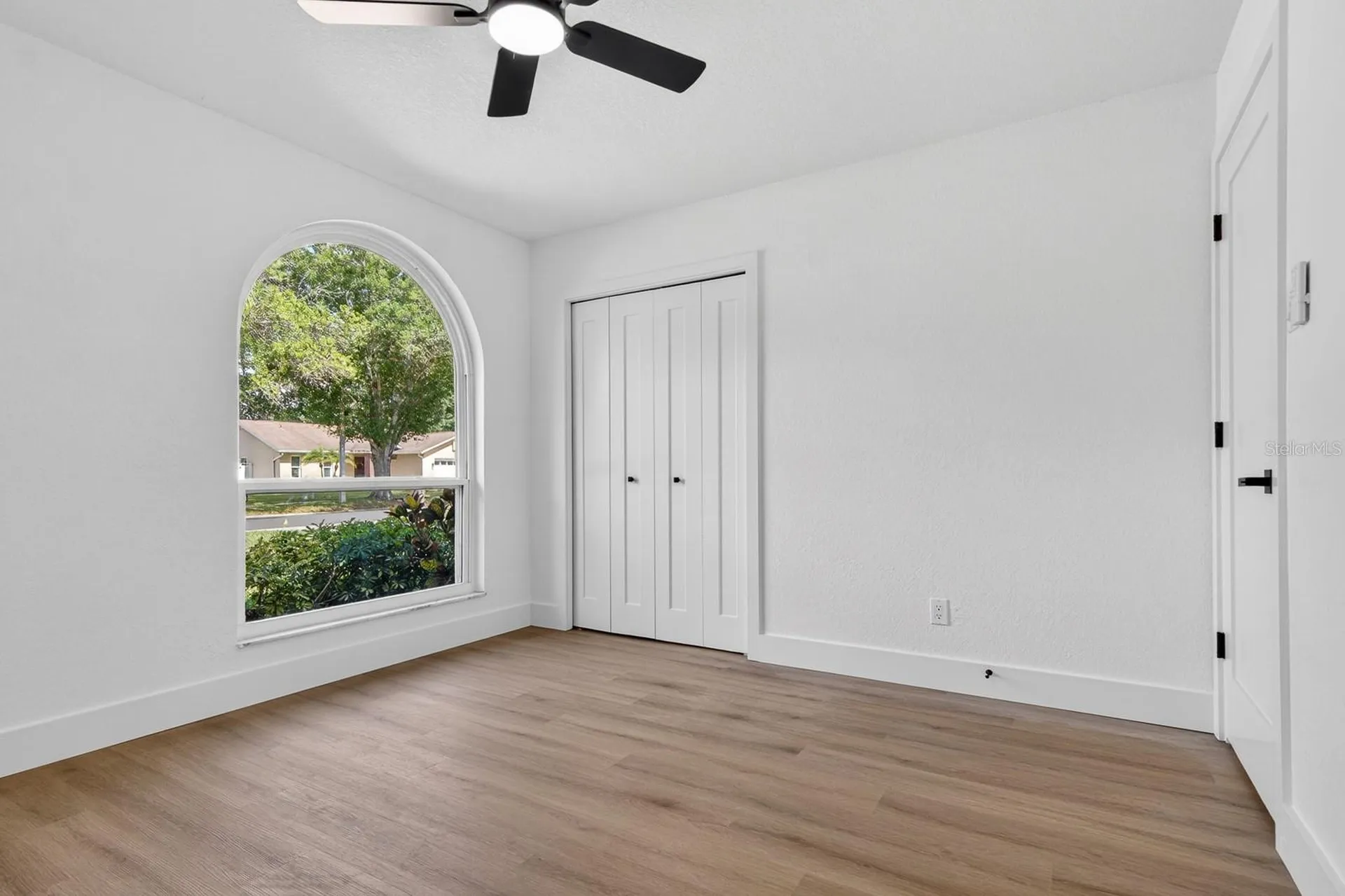 1043 Ridge View Lane Palm Harbor FL 34683