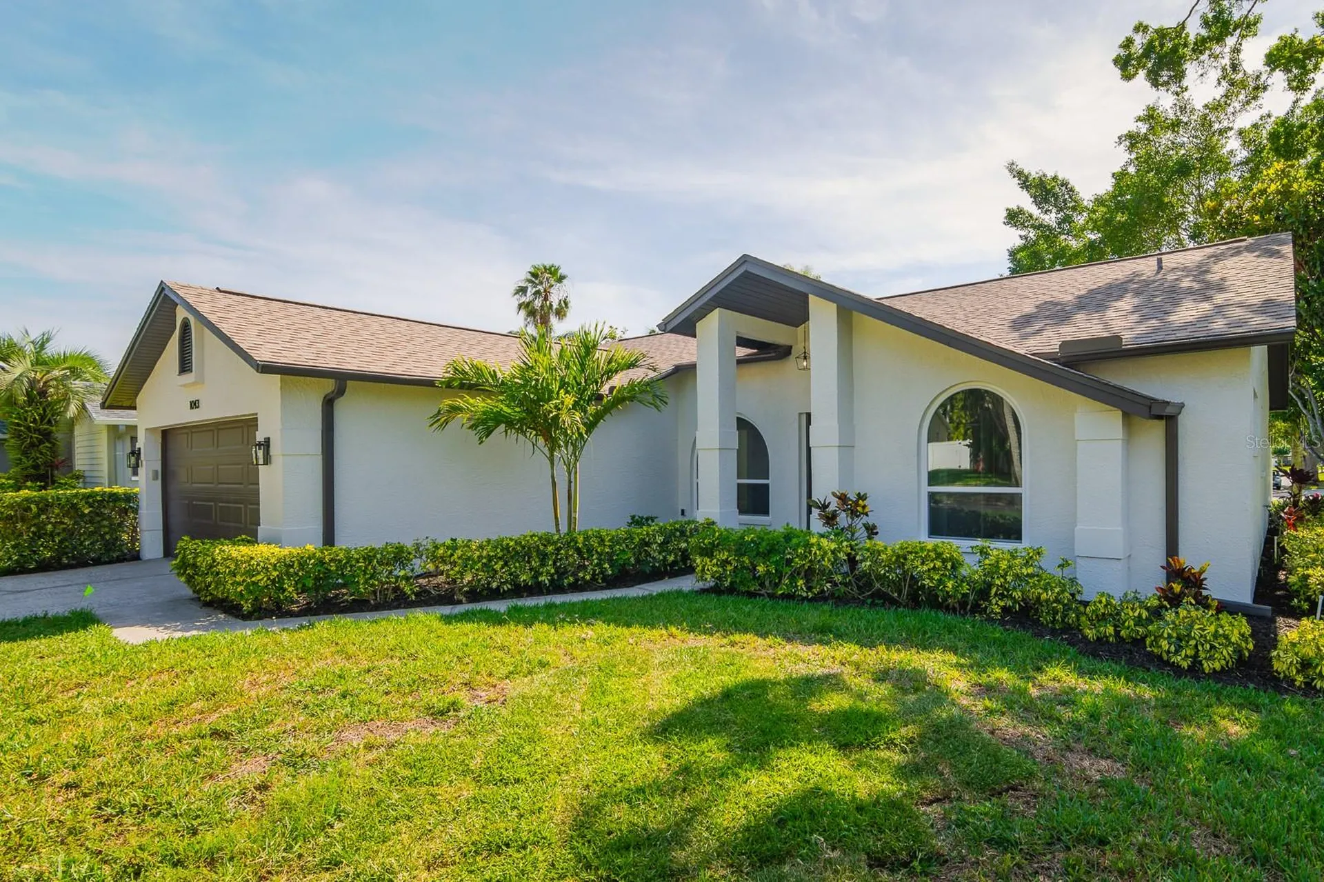 1043 Ridge View Lane Palm Harbor FL 34683