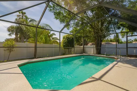 1043 Ridge View Lane Palm Harbor FL 34683
