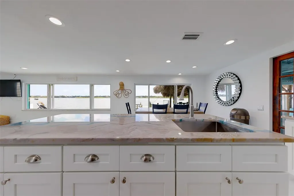 326 176th Avenue Circle Redington Shores FL 33708