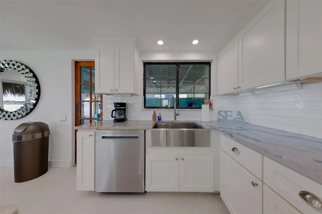 326 176th Avenue Circle Redington Shores FL 33708