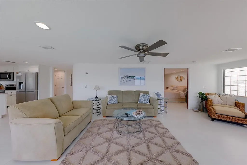 326 176th Avenue Circle Redington Shores FL 33708