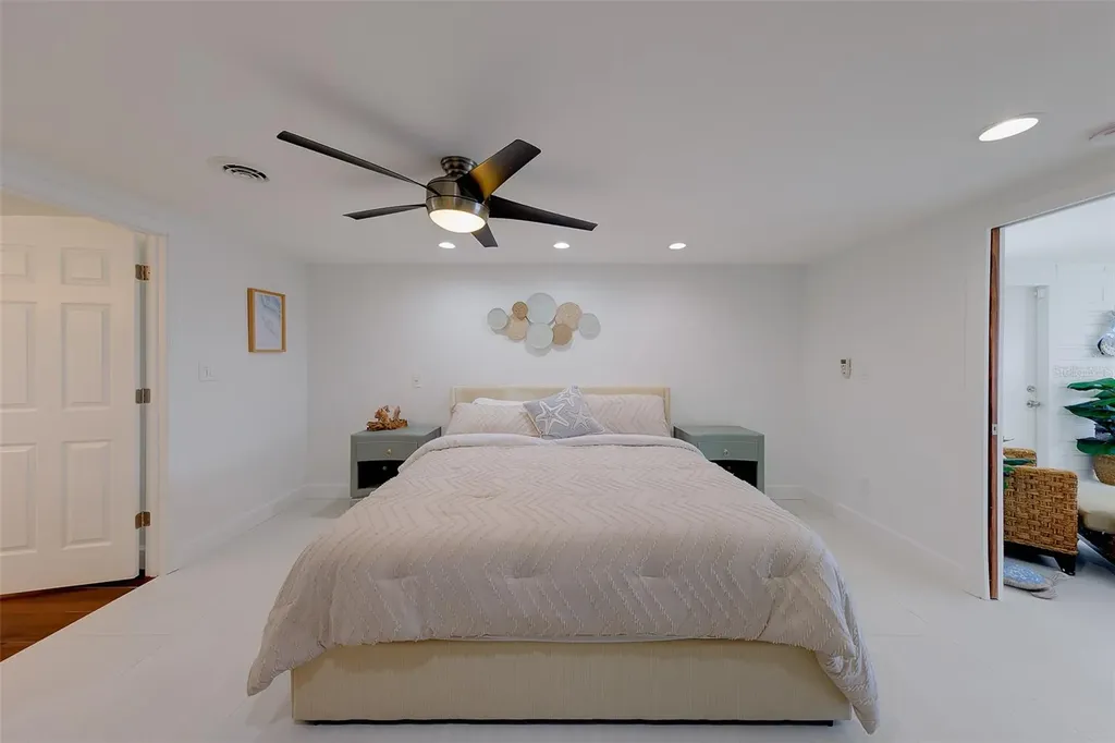 326 176th Avenue Circle Redington Shores FL 33708