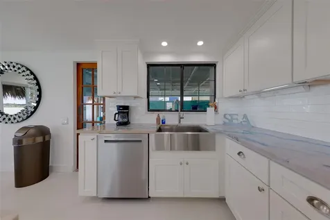 326 176th Avenue Circle Redington Shores FL 33708