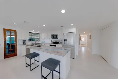 326 176th Avenue Circle Redington Shores FL 33708
