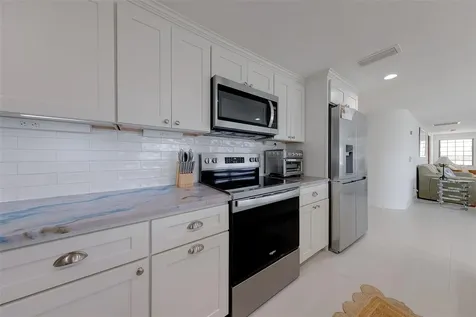 326 176th Avenue Circle Redington Shores FL 33708