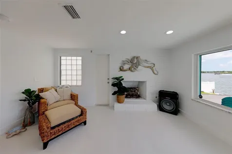 326 176th Avenue Circle Redington Shores FL 33708