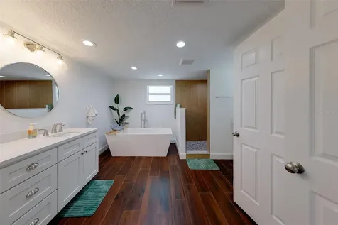 326 176th Avenue Circle Redington Shores FL 33708