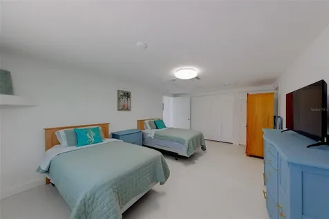 326 176th Avenue Circle Redington Shores FL 33708