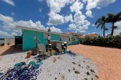 326 176th Avenue Circle Redington Shores FL 33708