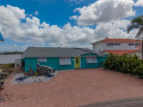 326 176th Avenue Circle Redington Shores FL 33708