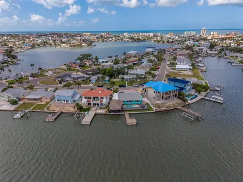 326 176th Avenue Circle Redington Shores FL 33708