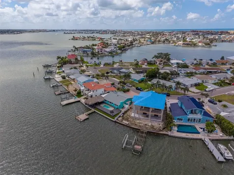 326 176th Avenue Circle Redington Shores FL 33708