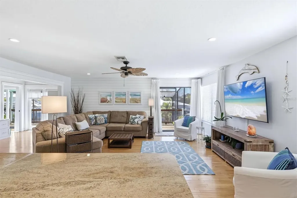 517 Kumquat Drive Anna Maria FL 34216