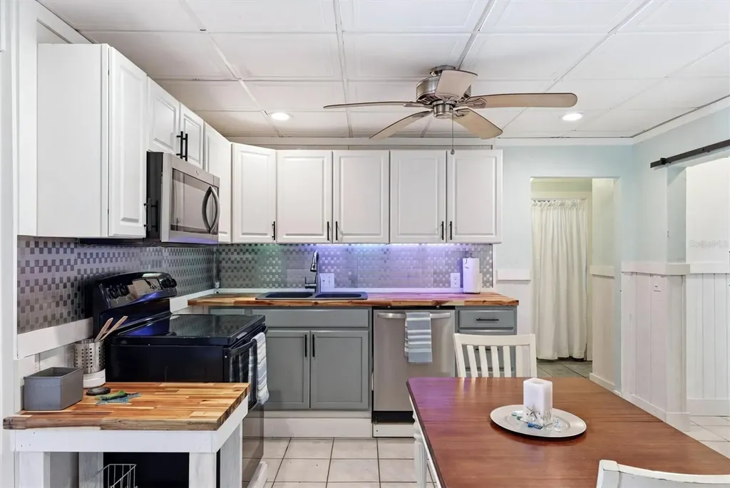 517 Kumquat Drive Anna Maria FL 34216