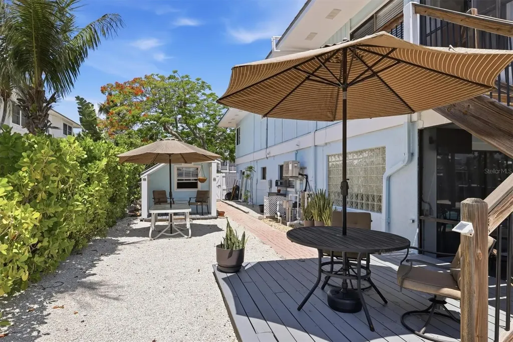 517 Kumquat Drive Anna Maria FL 34216