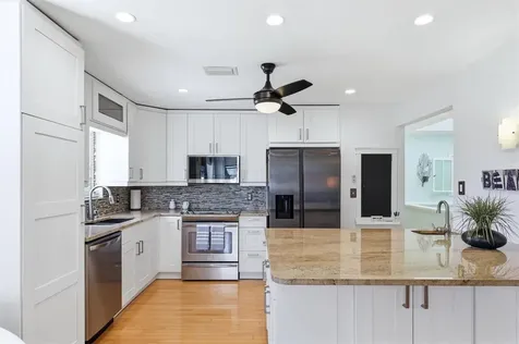 517 Kumquat Drive Anna Maria FL 34216