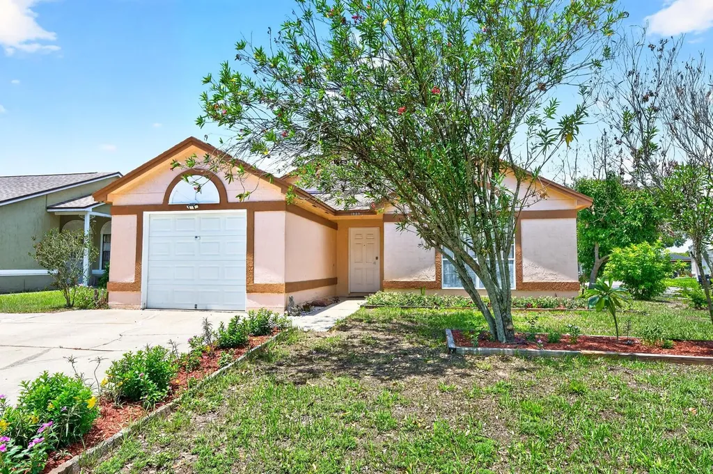 1950 Sheeler Oaks Drive Apopka FL 32703
