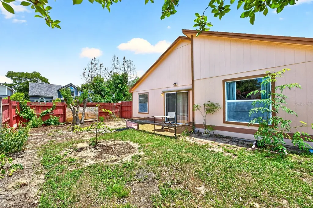 1950 Sheeler Oaks Drive Apopka FL 32703