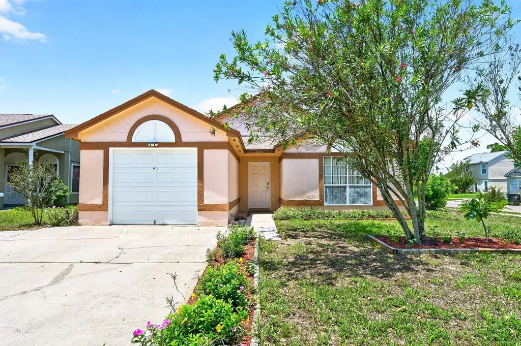 1950 Sheeler Oaks Drive Apopka FL 32703