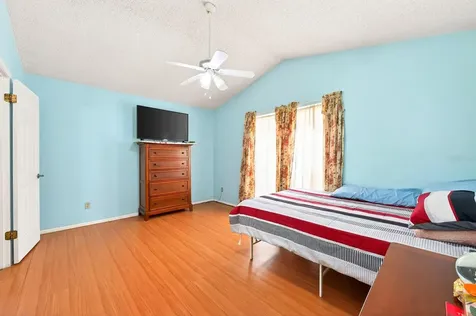1950 Sheeler Oaks Drive Apopka FL 32703