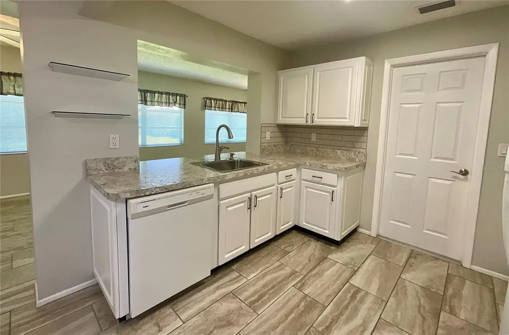 9849 39th Way N Pinellas Park FL 33782