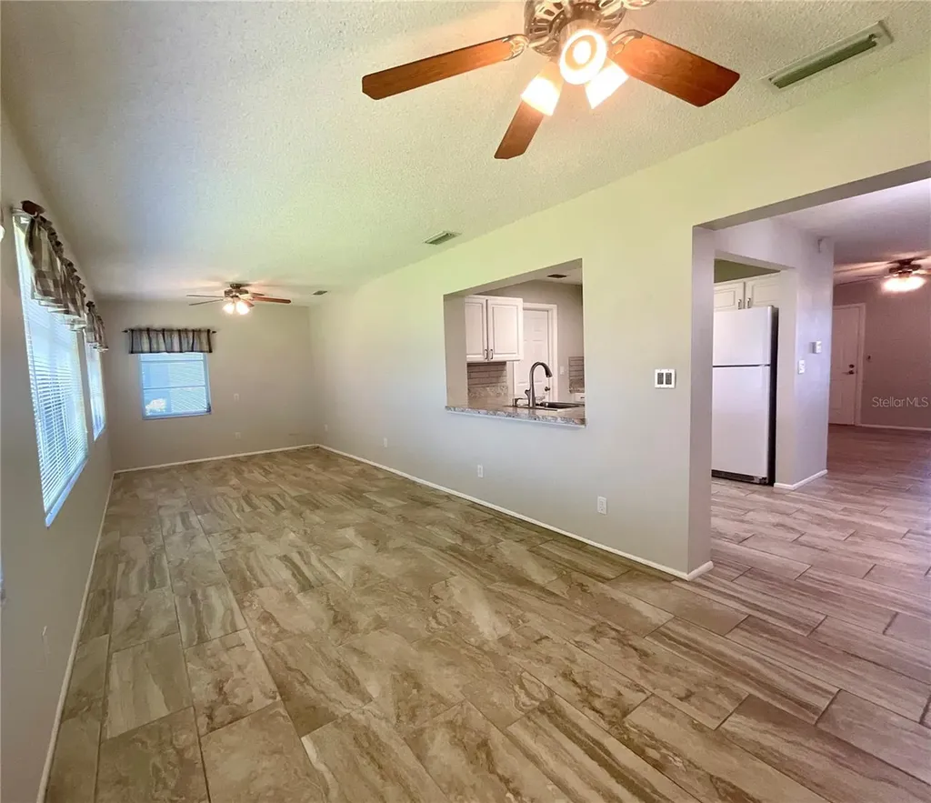 9849 39th Way N Pinellas Park FL 33782