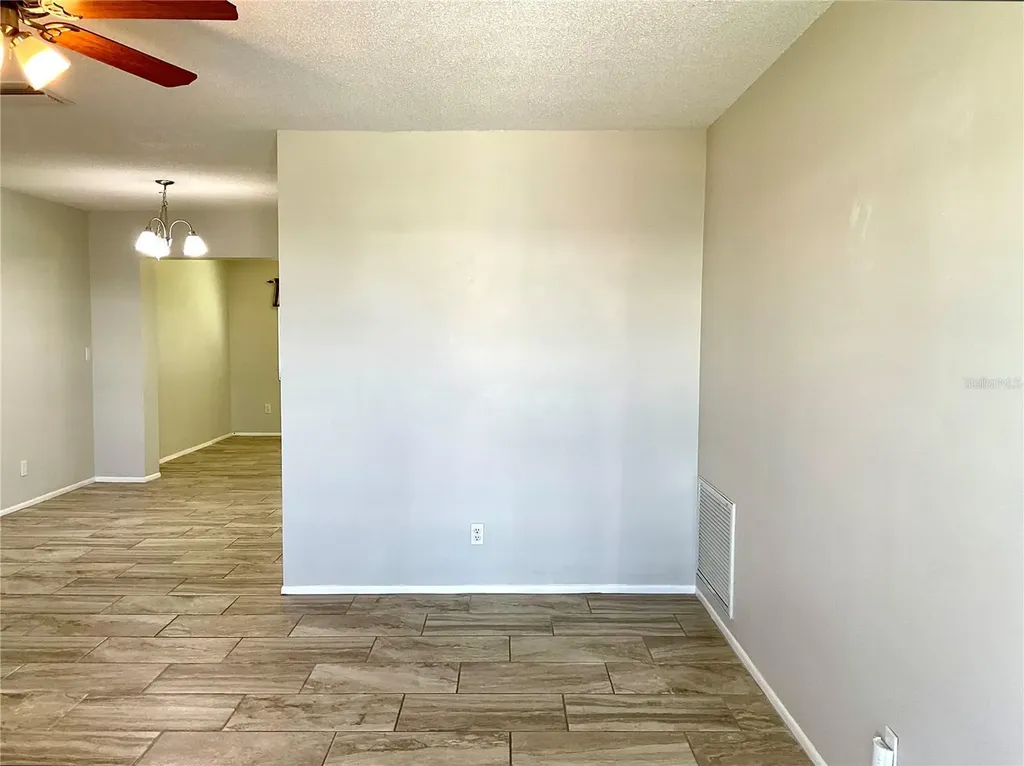 9849 39th Way N Pinellas Park FL 33782