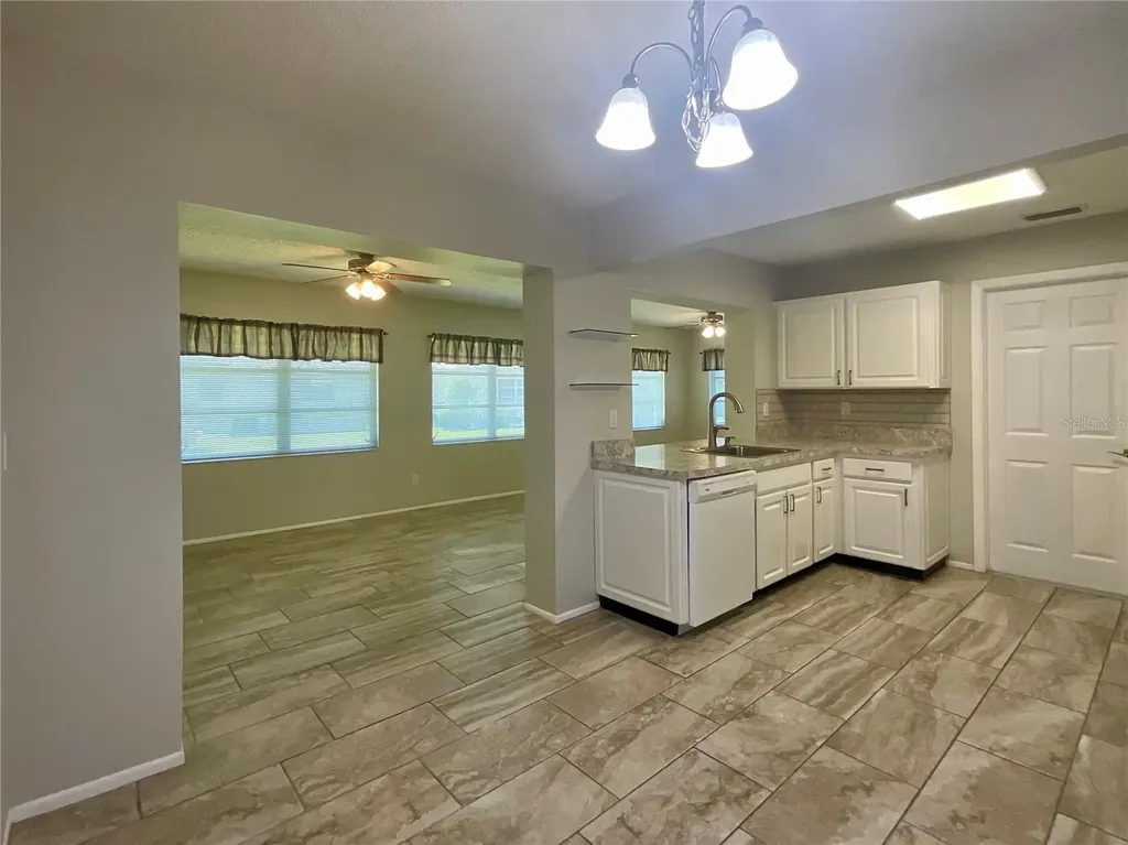 9849 39th Way N Pinellas Park FL 33782