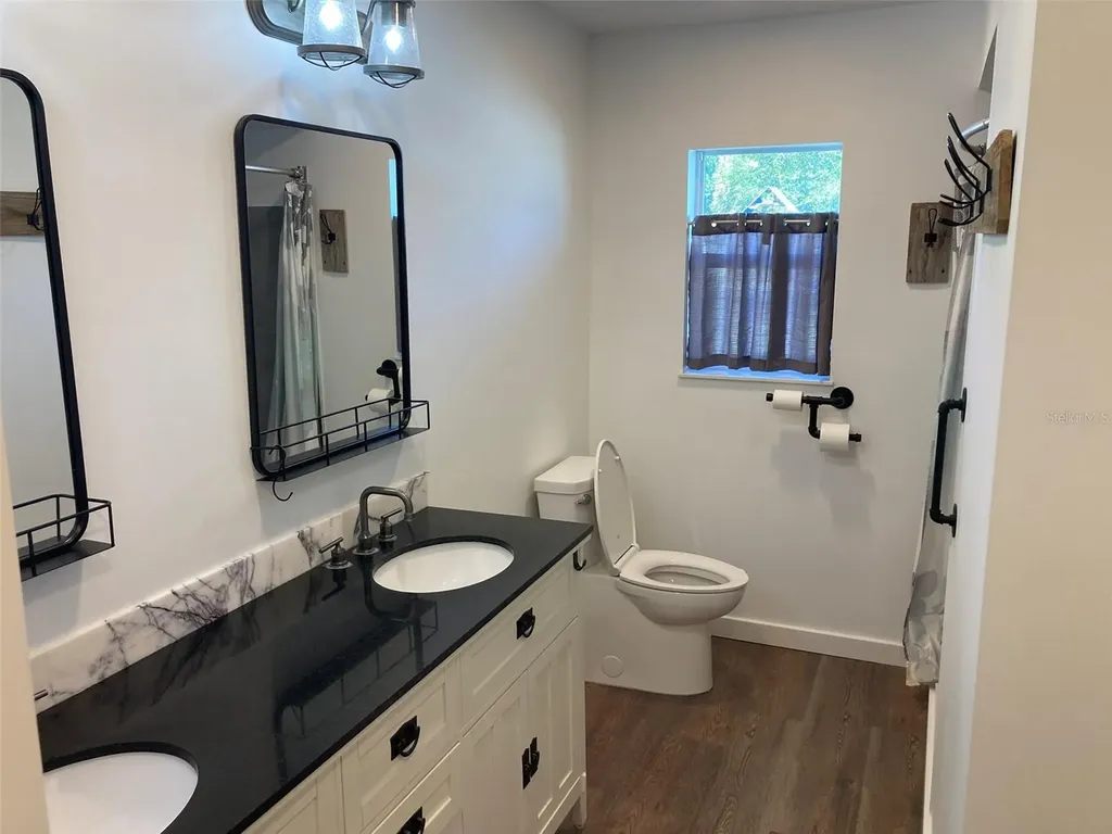 1403 E Alfred Street Tavares FL 32778